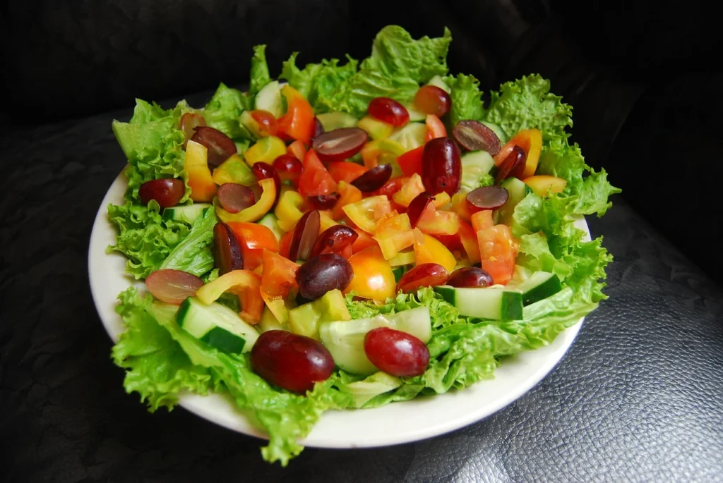 Here's a guide on Making a nutritious salad