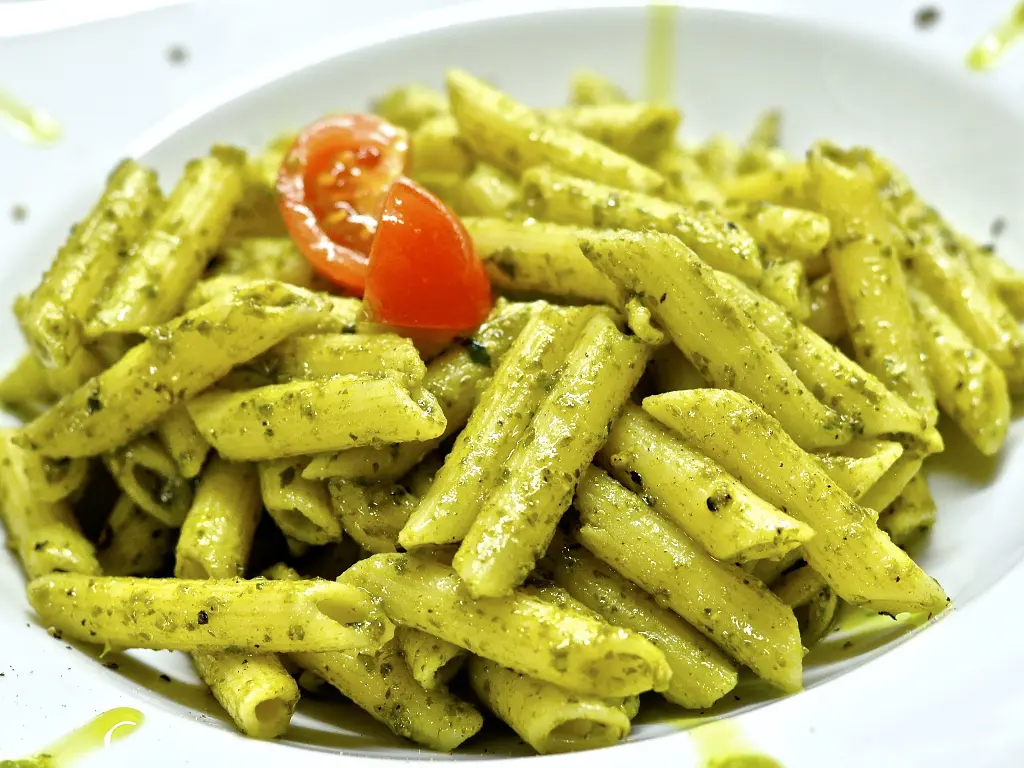 Creamy Avocado Pasta, 10 Healthy Vegan Recipes for Beginners