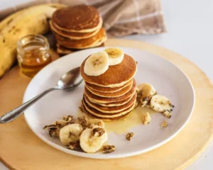 10 Healthy Vegan Recipes for Beginners, banana pancakes,