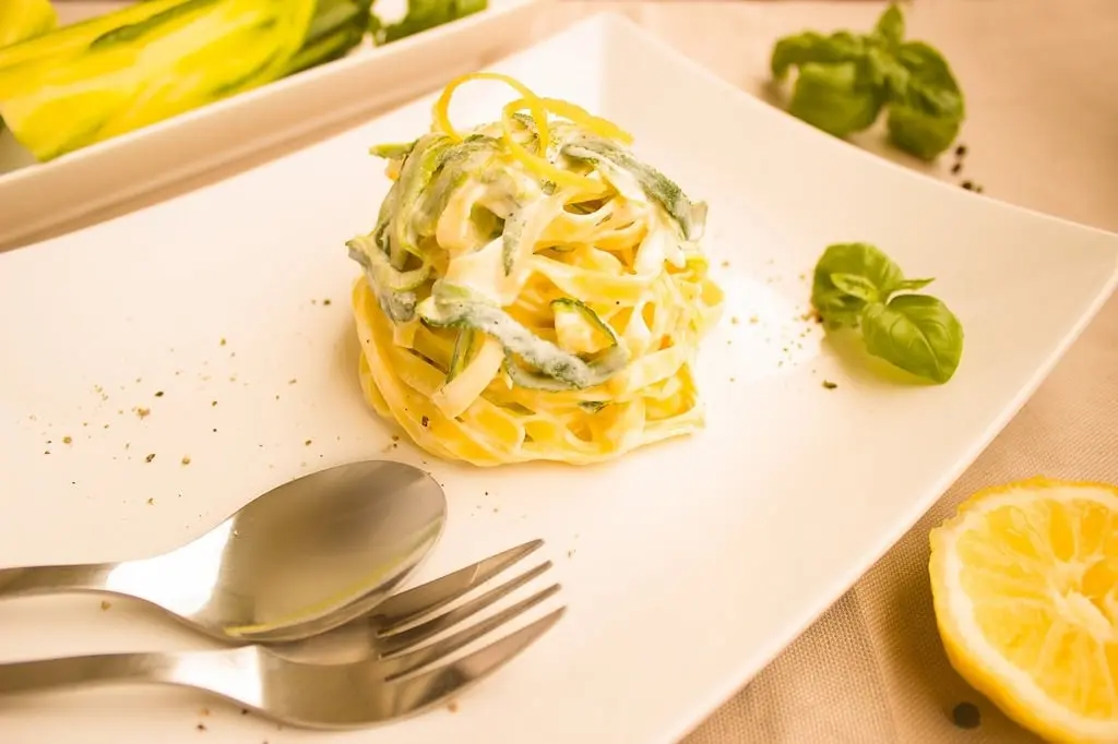 zucchini lamon pasta