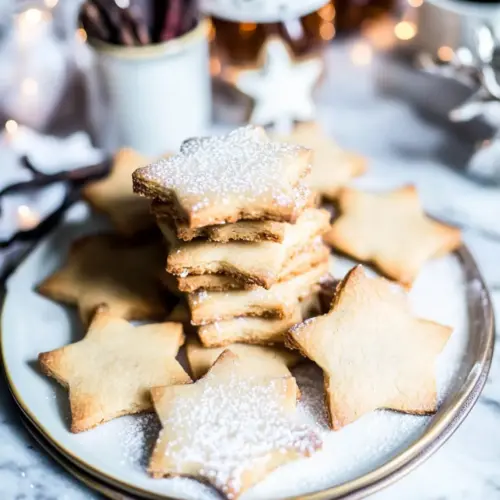 Bourbon Vanilla Bean Shortbread Cookies